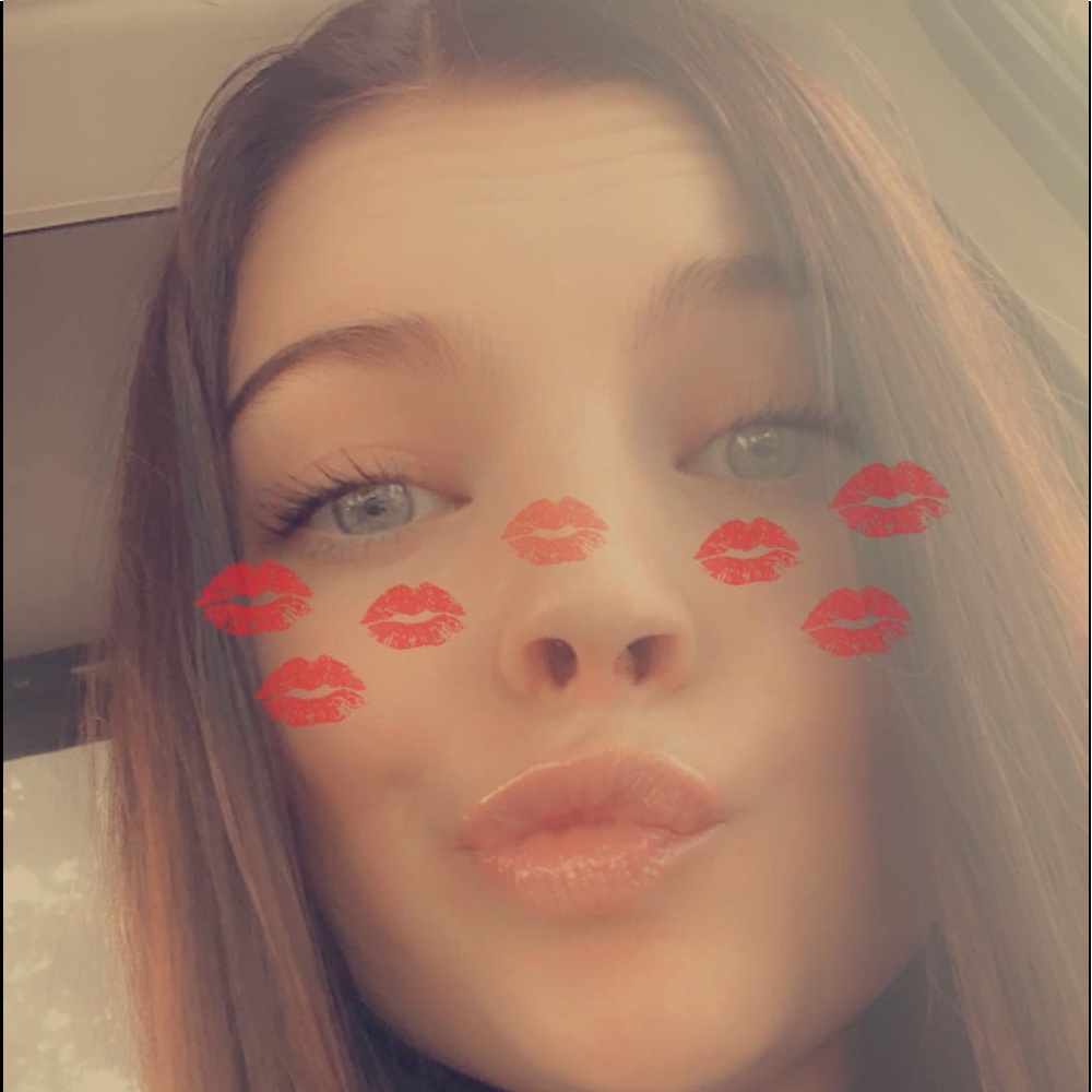 Meet your Posher, Lily